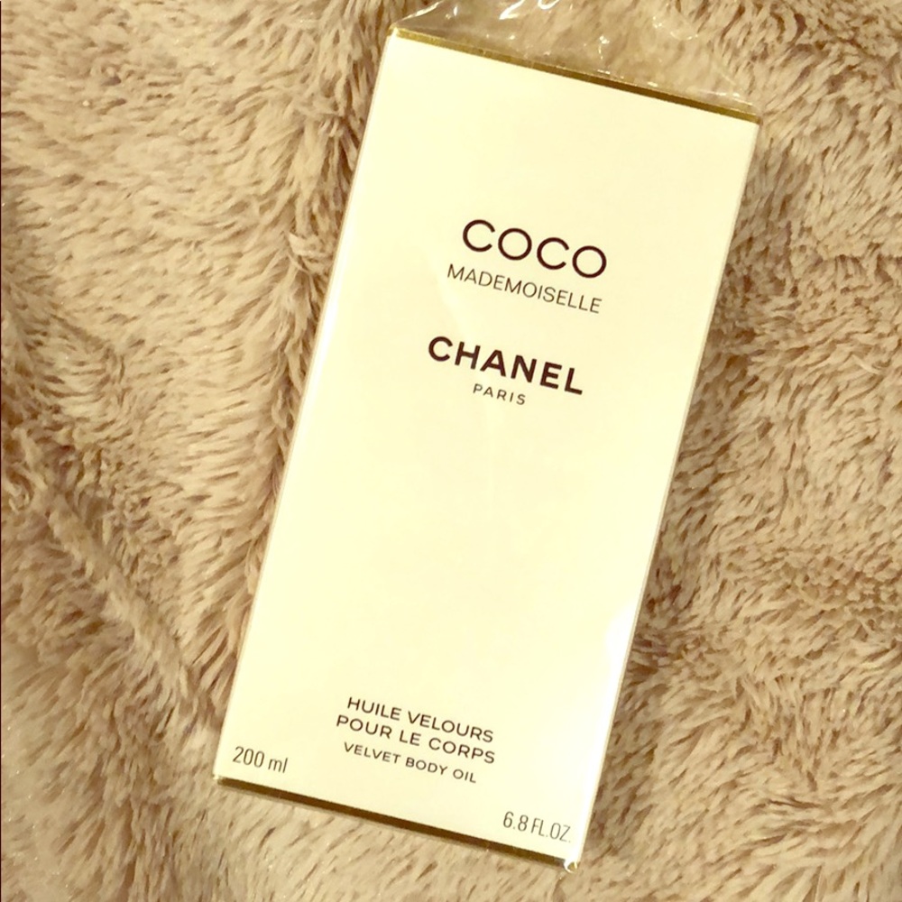 C H A N E L COCO Mademoiselle body oil